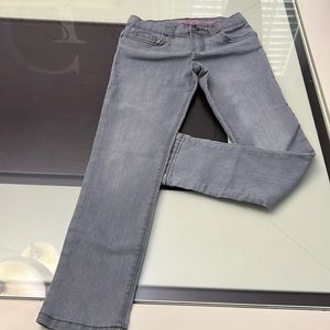 🦄Girls jeans Size 6x-7🦄